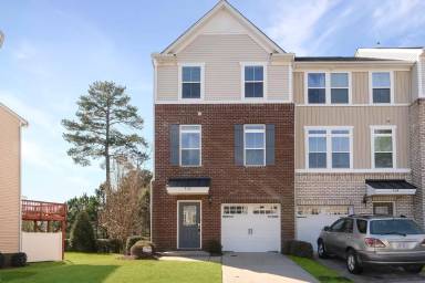 Main picture of 419 Berry Chase Way