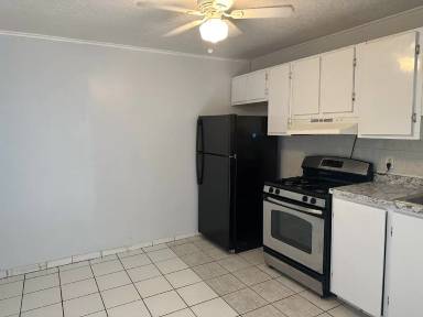 Main picture of 363 W Merritt Ave