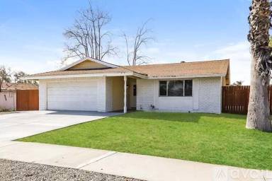 Main picture of 1655 American Dr