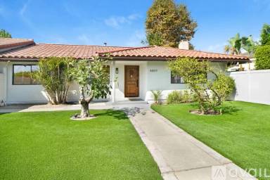 Main picture of 4809 Saloma Ave