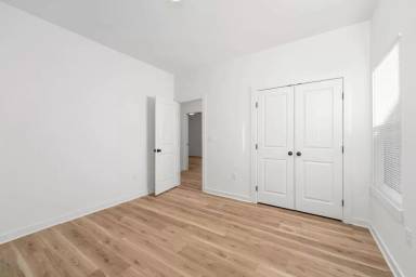 Main picture of 2295 S Spring Hill Ct