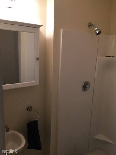 Main picture of 904 Huntington Ave