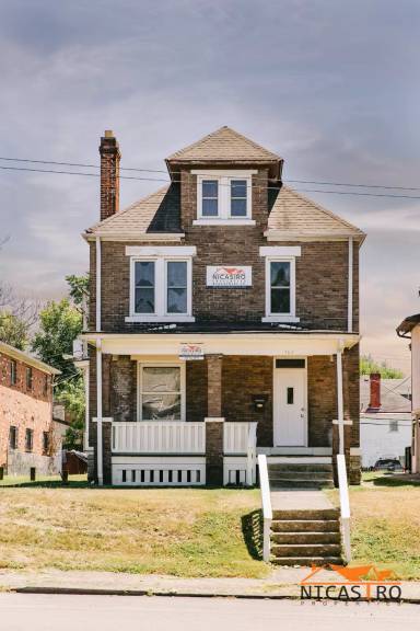 Main picture of 329 E 12th Ave