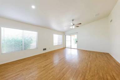 Main picture of 2217 E Kelton Ln