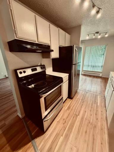 Main picture of 3430 Renton Pl S