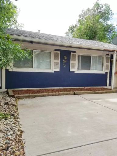 Main picture of 307 1/2 Cheyenne Blvd