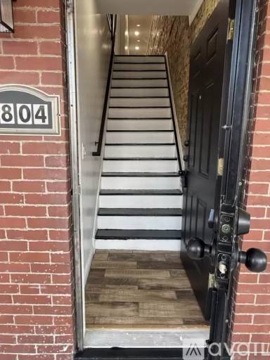 Main picture of 5804 Lansdowne Ave