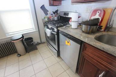 Main picture of 35 Raymond St
