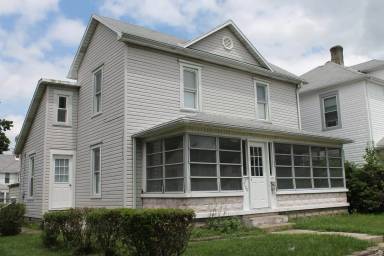 Main picture of 2120 Grand Blvd