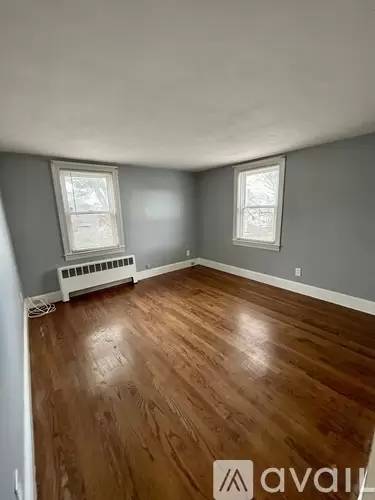Main picture of 34 Austin Ave