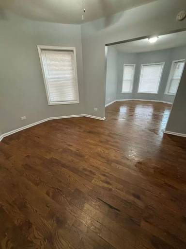 Main picture of 6347 S Saint Lawrence Ave