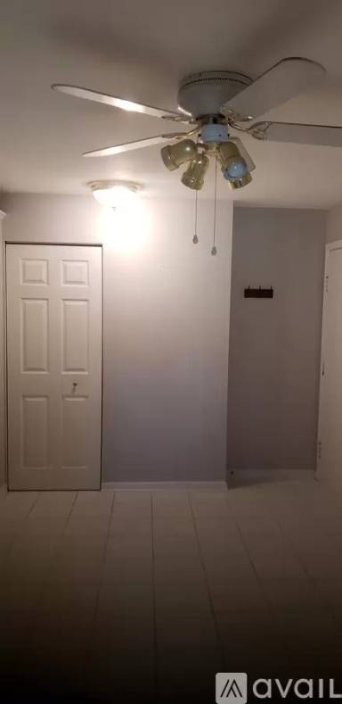 Main picture of 250 N Carter St