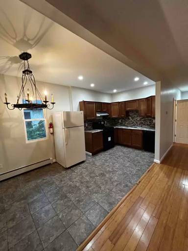 Main picture of 932 Capouse Ave