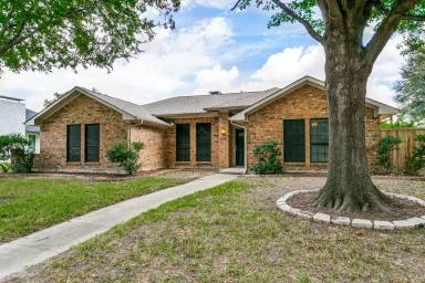 Main picture of 229 Simmons Dr
