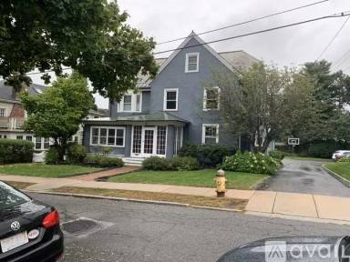 Main picture of 16 Lafayette Pl