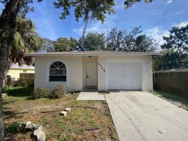 Main picture of 6709 N 22nd St