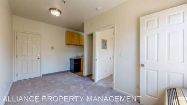 Main picture of 154 Railroad Ave