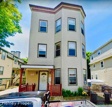 Main picture of 14 Woodward Park St