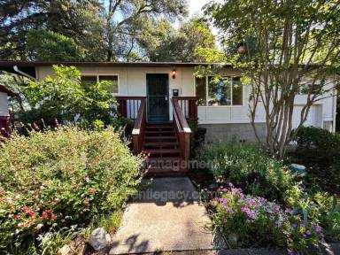 Main picture of 209 Willow Ave