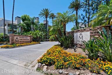 Main picture of 21500 Burbank Blvd