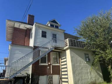 Main picture of 1207 E King St