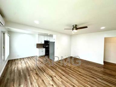 Main picture of 5723 Tilden Ave