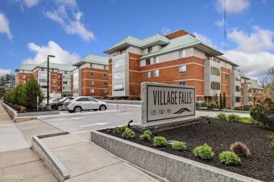 Main picture of 173 Oak St