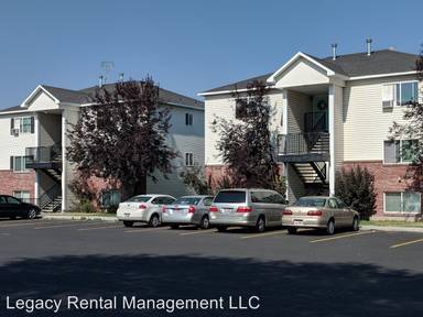 Main picture of 215 W Center St