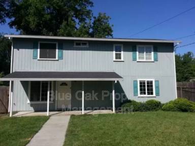 Main picture of 592 E 5th Ave
