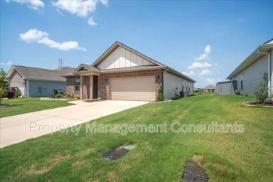 Main picture of 154 Lillian Farms Blvd