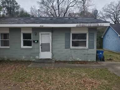 Main picture of 713 Italy St
