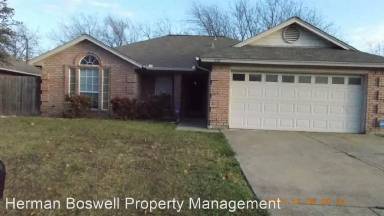 Main picture of 915 Fiero Dr