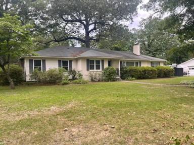 Main picture of 203 Dunbarton Cir SE