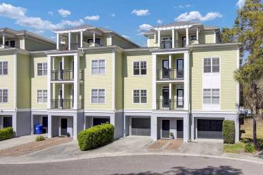 Main picture of 24 Transom Ct