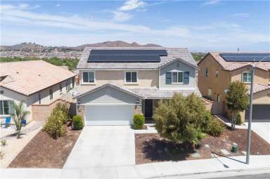 Main picture of 24920 Coldwater Canyon Trl