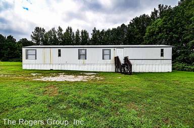 Main picture of 390 S Chavis Rd