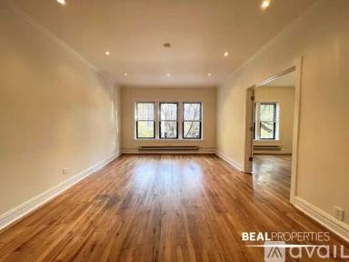 Main picture of 620-30 W Cornelia Ave