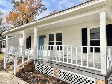 Main picture of 609 Thicket Pl