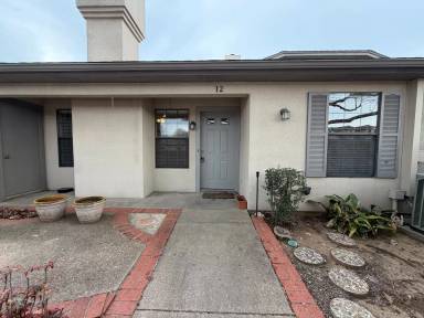 Main picture of 206 S Nolan River Rd