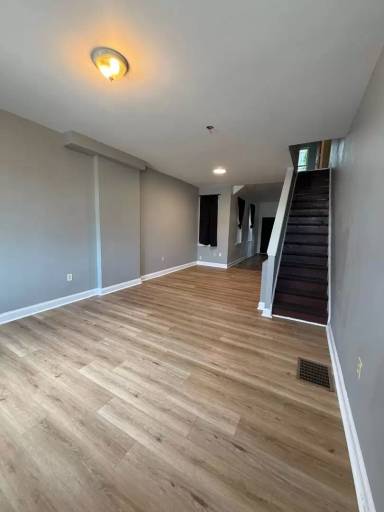 Main picture of 1316 S May St