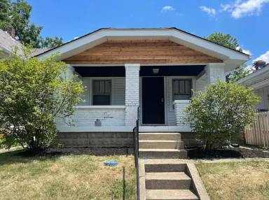 Main picture of 1637 S State Ave