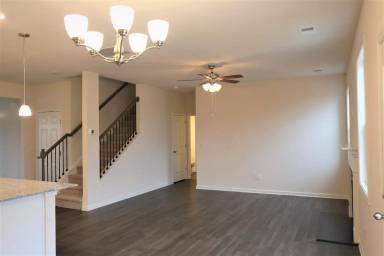 Main picture of 46 Jocelyn Dr