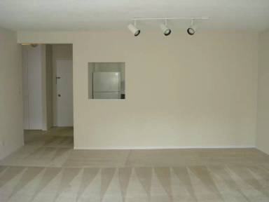 Main picture of 10 E Ontario St Apartments
