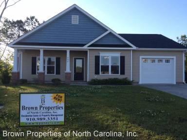 Main picture of 402 Patriots Point Ln