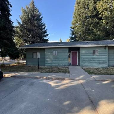 Main picture of 7573 W Pine St