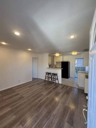 Main picture of 1706 W Commonwealth Ave