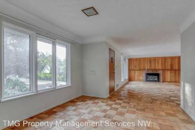 Main picture of 7635 SW Capitol Hill Rd