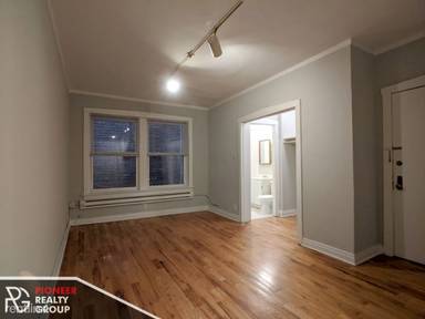 Main picture of 511 W Melrose St