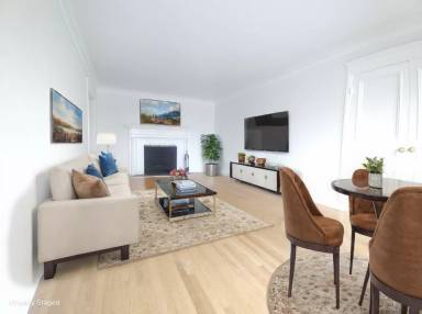 Main picture of 10974 Strathmore Dr