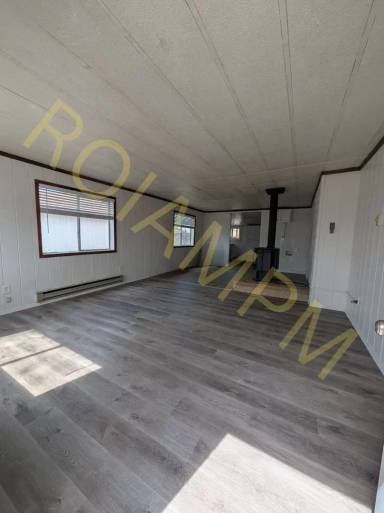 Main picture of 112 8th Ave S